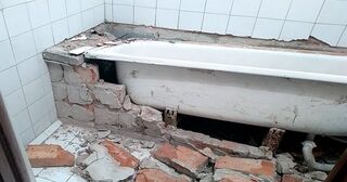 Демонтаж ванны в Слободской от Мастер24 — быстро, недорого, вывоз старой ванны от 1031 руб.
